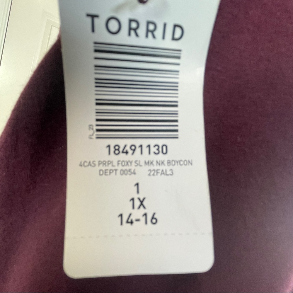 Torrid Mini Foxy Mock Neck Bodycon Dress Wine Color Women’s Size 1X (14-16) - Picture 11 of 11